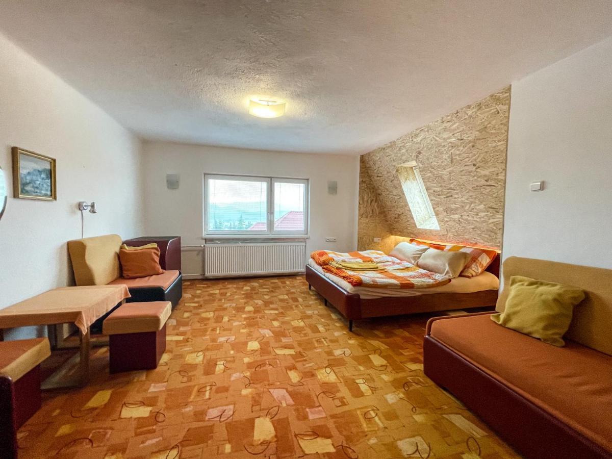 Guest House Privat Štrba מראה חיצוני תמונה